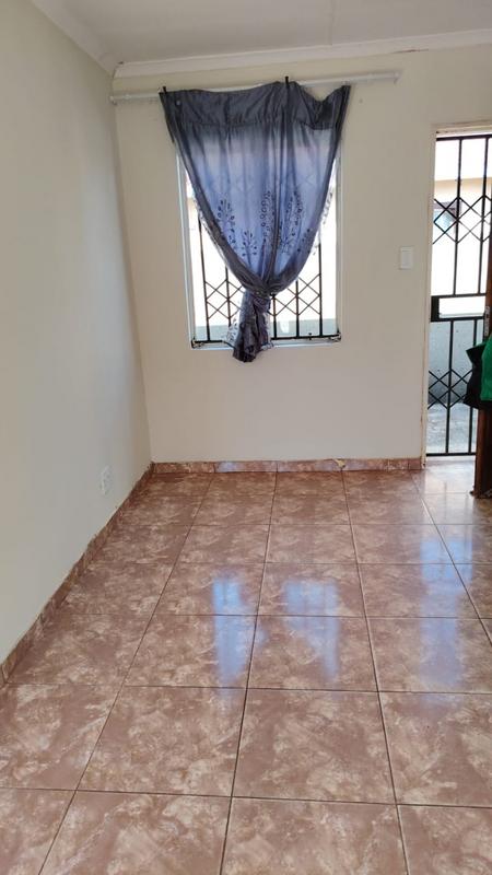 To Let 3 Bedroom Property for Rent in Protea Glen Gauteng