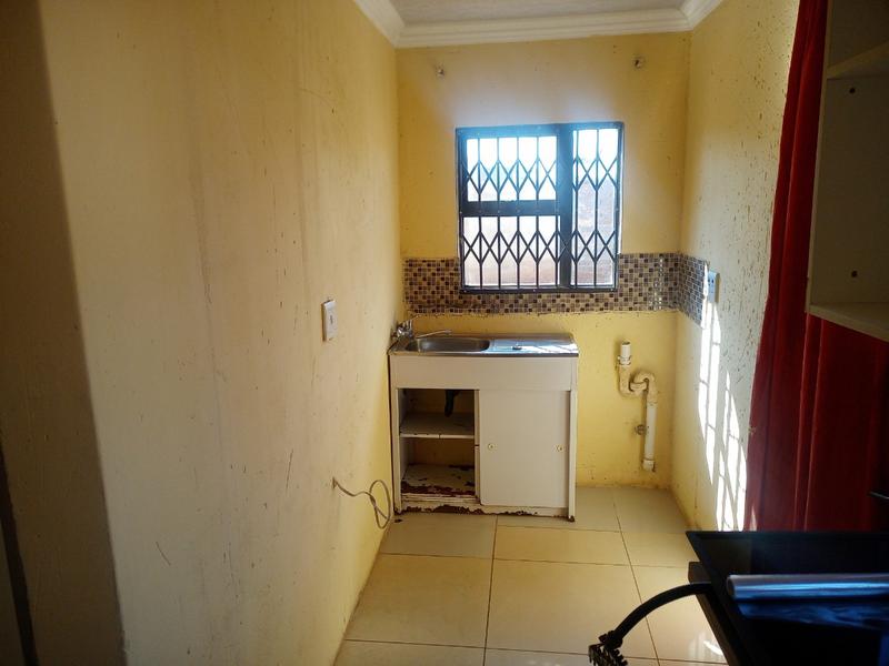 To Let 3 Bedroom Property for Rent in Protea Glen Gauteng