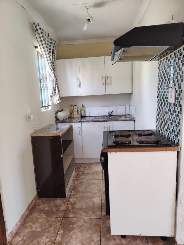 To Let 3 Bedroom Property for Rent in Protea Glen Gauteng