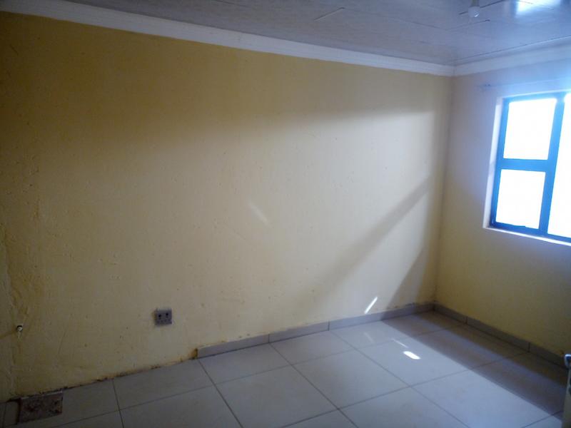 To Let 3 Bedroom Property for Rent in Protea Glen Gauteng