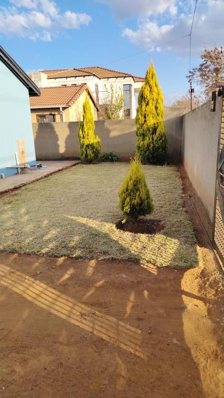3 Bedroom Property for Sale in Protea Glen Gauteng