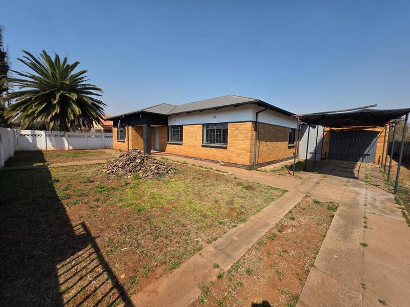 4 Bedroom Property for Sale in Clayville East Gauteng