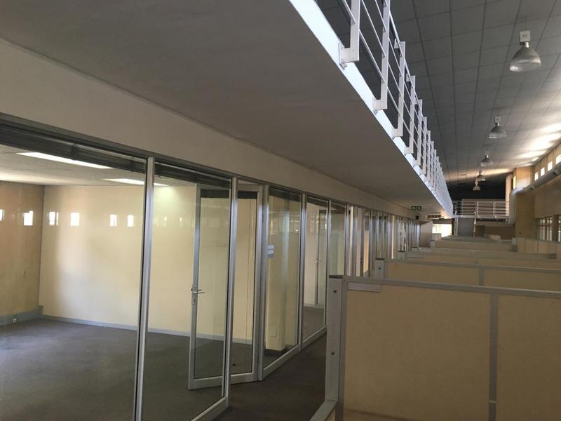 To Let Commercial Property for Rent in Kosmosdal Gauteng