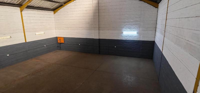 To Let Commercial Property for Rent in Silvertondale Gauteng