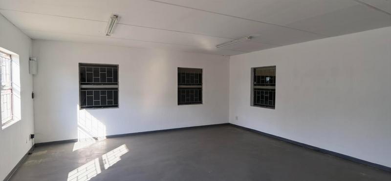To Let Commercial Property for Rent in Silvertondale Gauteng