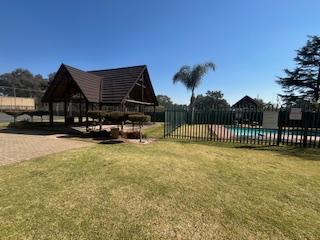 To Let 2 Bedroom Property for Rent in Glen Marais Gauteng