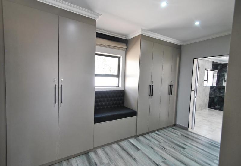 7 Bedroom Property for Sale in Arcon Park Gauteng