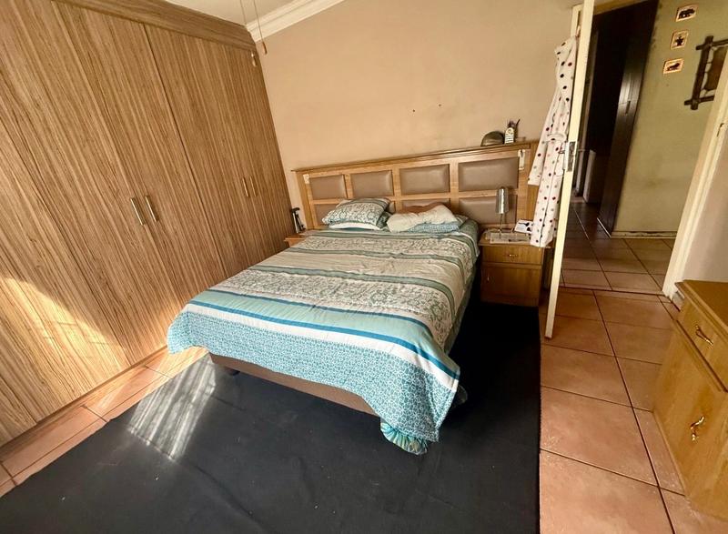 3 Bedroom Property for Sale in Vanderbijlpark Cw 6 Gauteng