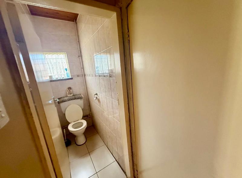 3 Bedroom Property for Sale in Vanderbijlpark Cw 6 Gauteng