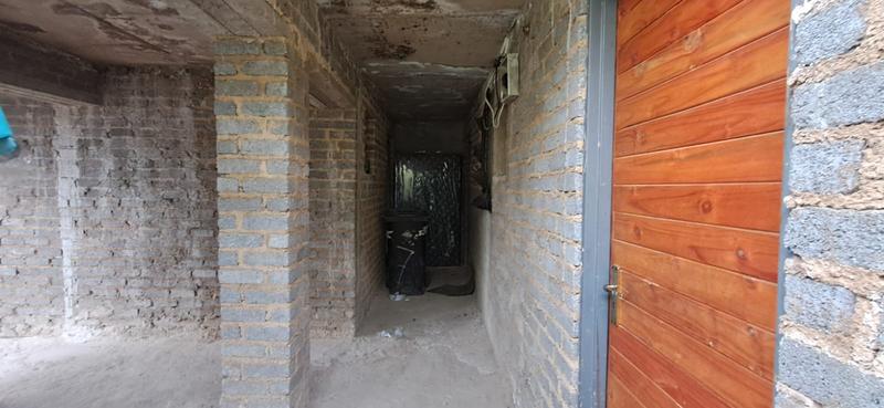 5 Bedroom Property for Sale in Alexandra East Bank Gauteng