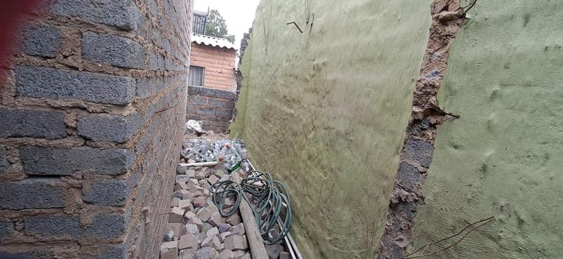 5 Bedroom Property for Sale in Alexandra East Bank Gauteng