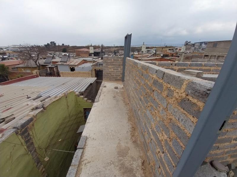 5 Bedroom Property for Sale in Alexandra East Bank Gauteng