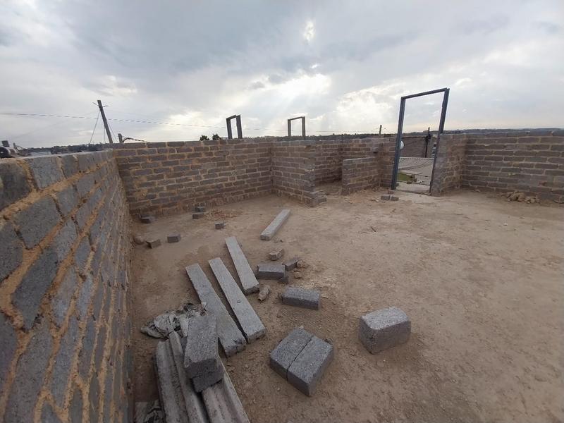 5 Bedroom Property for Sale in Alexandra East Bank Gauteng