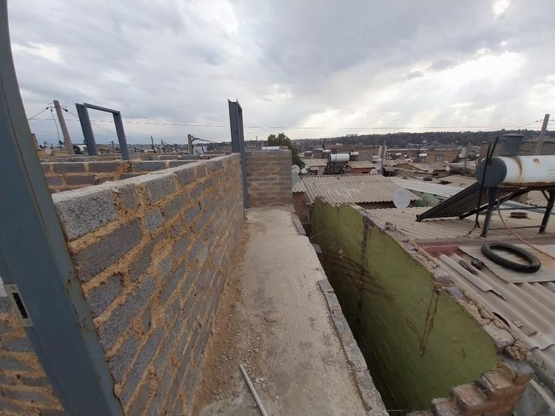 5 Bedroom Property for Sale in Alexandra East Bank Gauteng