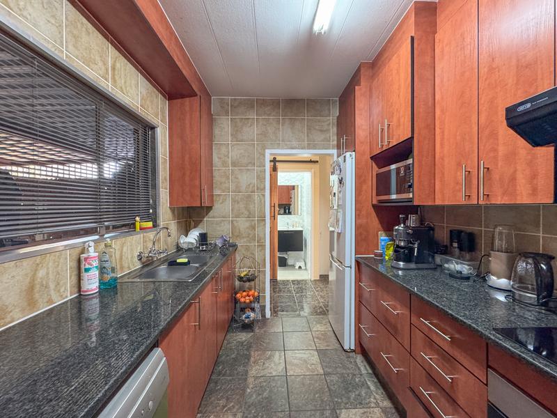 3 Bedroom Property for Sale in Eldoraigne Gauteng