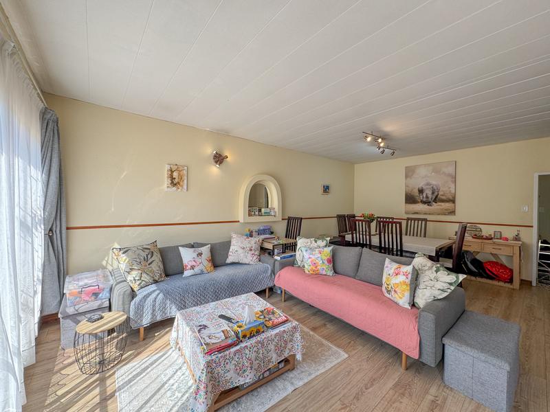 3 Bedroom Property for Sale in Eldoraigne Gauteng