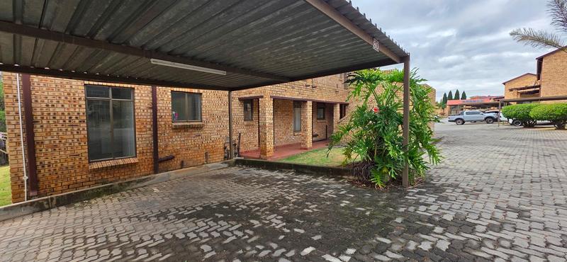 To Let 2 Bedroom Property for Rent in Honeydew Gauteng