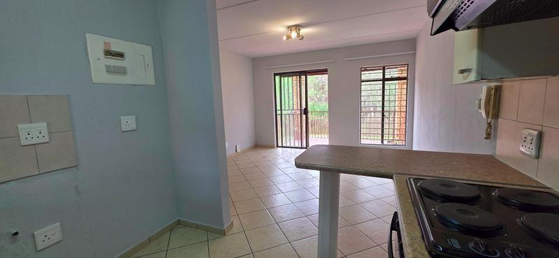 To Let 2 Bedroom Property for Rent in Honeydew Gauteng