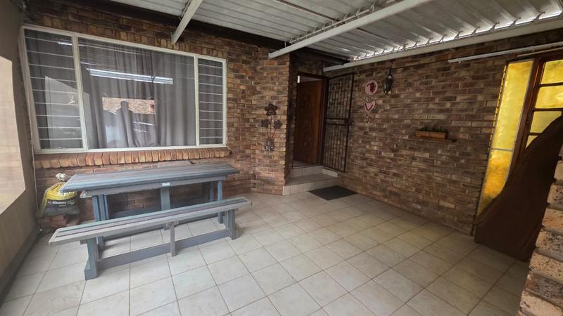 3 Bedroom Property for Sale in Doornpoort Gauteng