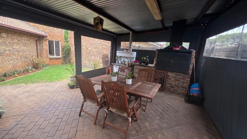 3 Bedroom Property for Sale in Doornpoort Gauteng