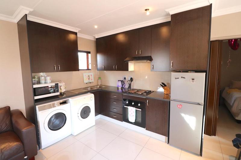 1 Bedroom Property for Sale in Sundowner Gauteng