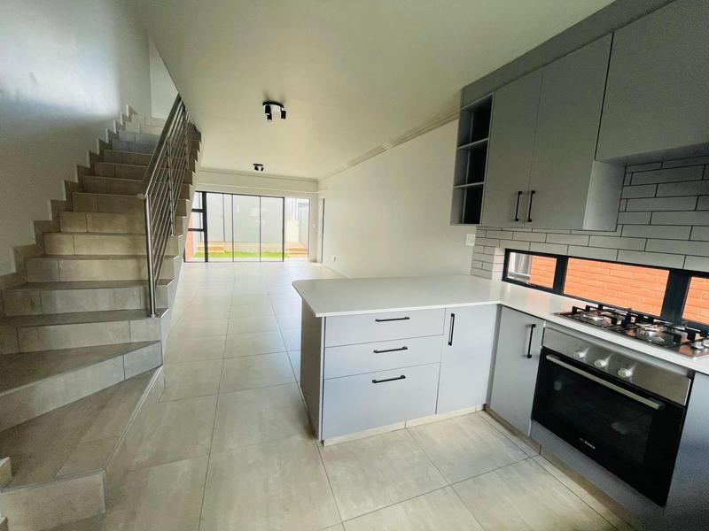 To Let 2 Bedroom Property for Rent in Olympus AH Gauteng