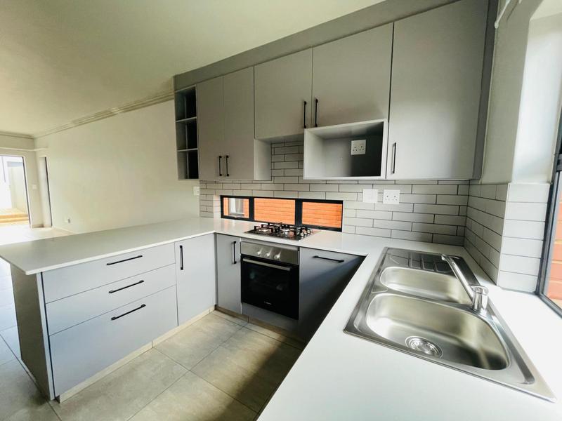 To Let 2 Bedroom Property for Rent in Olympus AH Gauteng