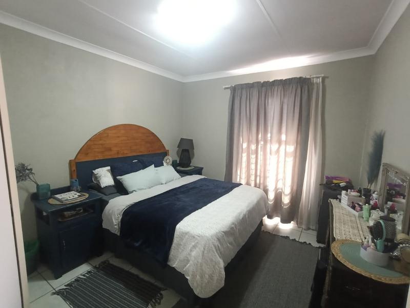 3 Bedroom Property for Sale in Strubenvale Gauteng
