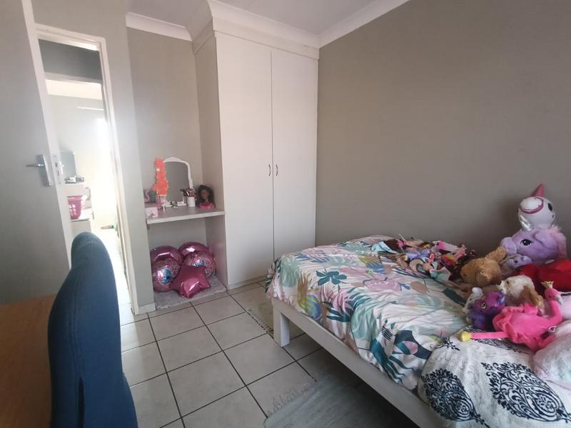 3 Bedroom Property for Sale in Strubenvale Gauteng