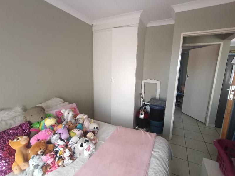 3 Bedroom Property for Sale in Strubenvale Gauteng