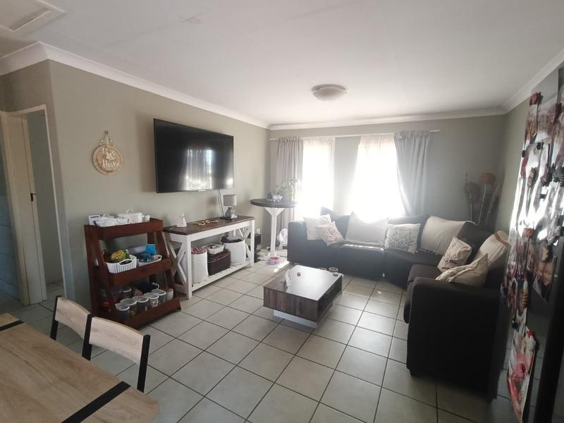 3 Bedroom Property for Sale in Strubenvale Gauteng