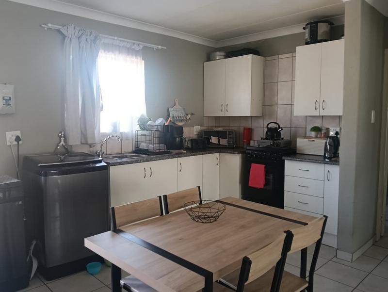 3 Bedroom Property for Sale in Strubenvale Gauteng