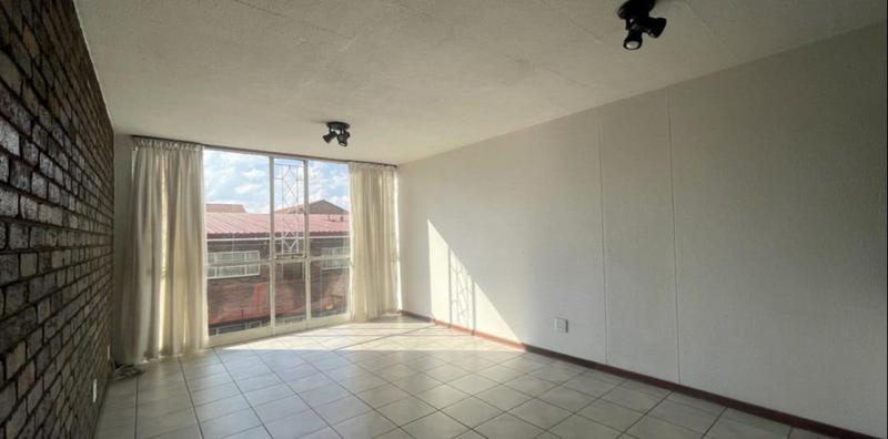 2 Bedroom Property for Sale in New Redruth Gauteng