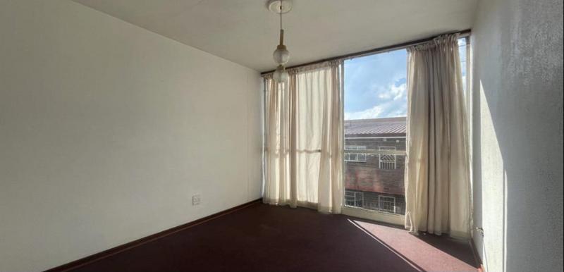 2 Bedroom Property for Sale in New Redruth Gauteng