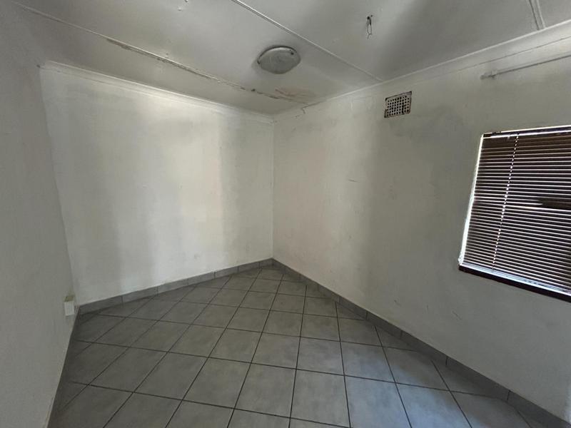 To Let 2 Bedroom Property for Rent in Lyttelton Gauteng