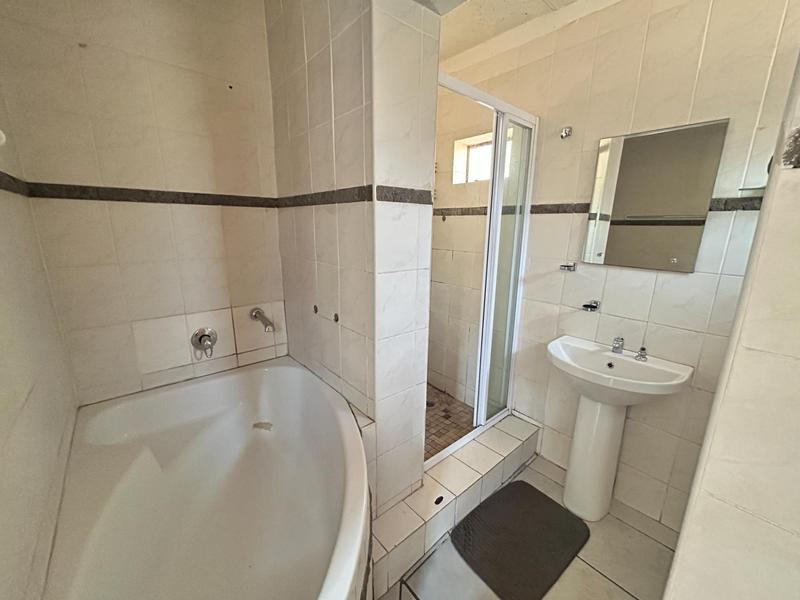 To Let 2 Bedroom Property for Rent in Lyttelton Gauteng