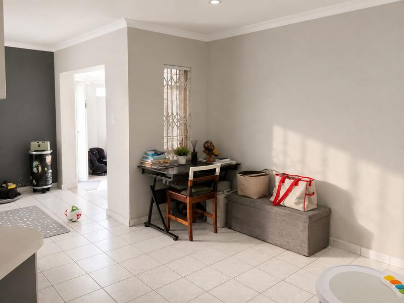 2 Bedroom Property for Sale in Wierda Park Gauteng