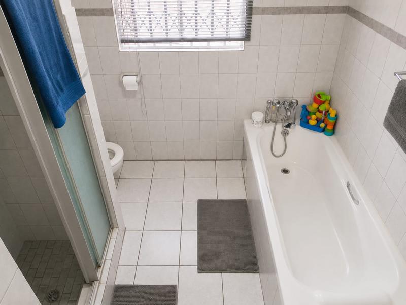 2 Bedroom Property for Sale in Wierda Park Gauteng