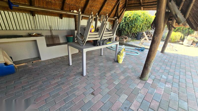 5 Bedroom Property for Sale in Cinderella Gauteng