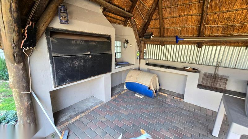 5 Bedroom Property for Sale in Cinderella Gauteng