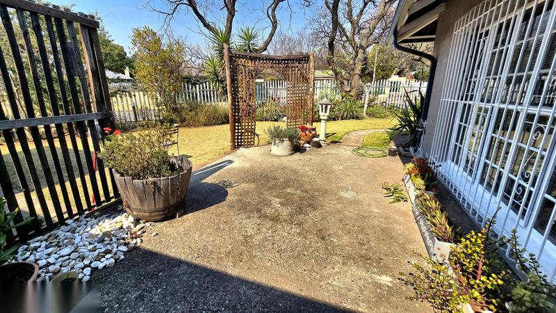 5 Bedroom Property for Sale in Cinderella Gauteng