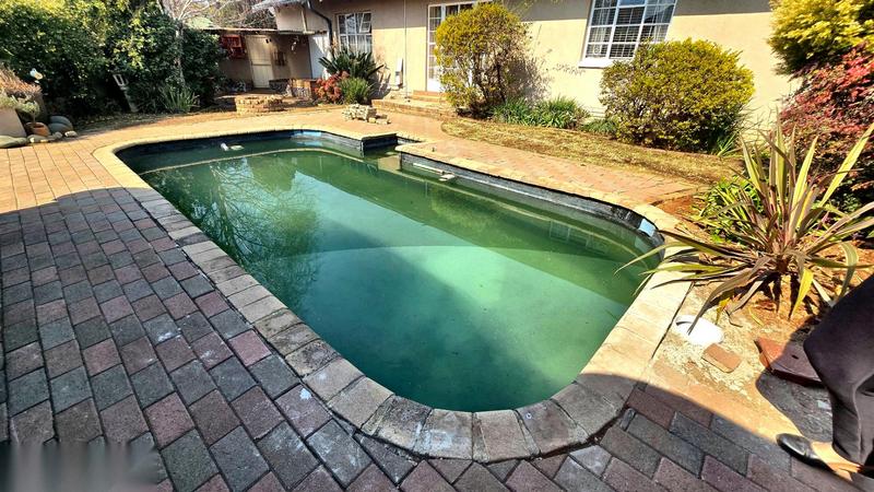 5 Bedroom Property for Sale in Cinderella Gauteng