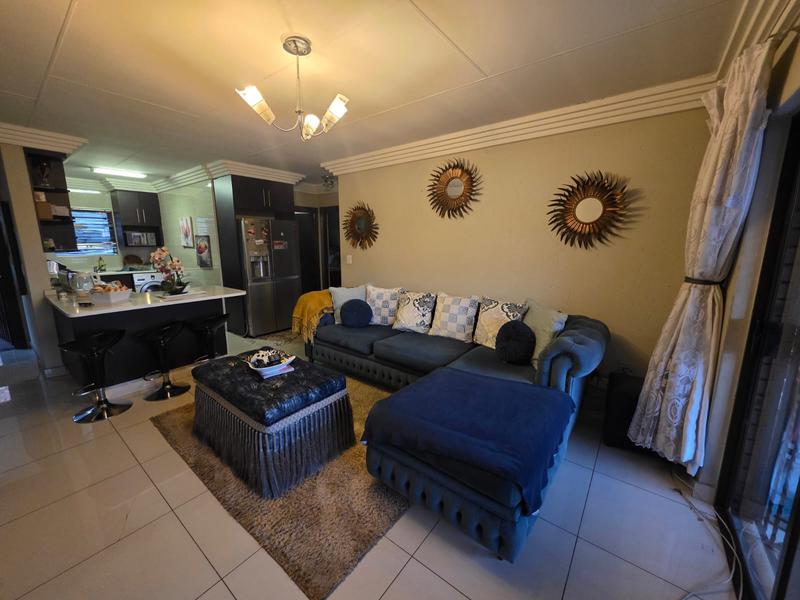 To Let 2 Bedroom Property for Rent in Ravenswood Gauteng