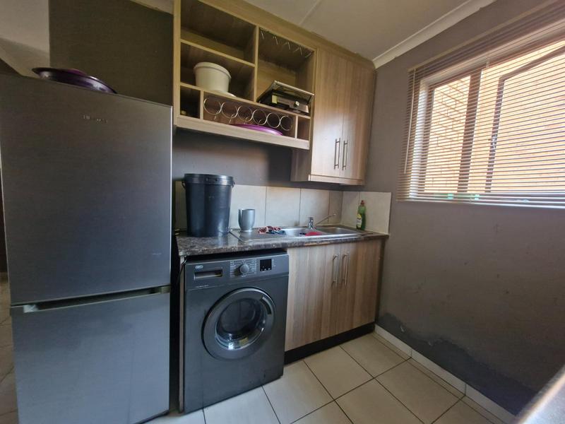 3 Bedroom Property for Sale in Klippoortje Gauteng