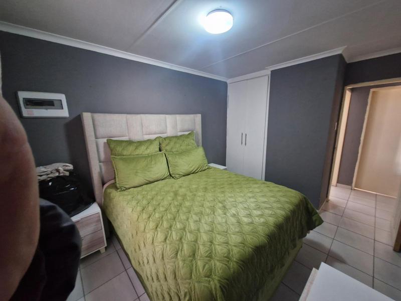 3 Bedroom Property for Sale in Klippoortje Gauteng
