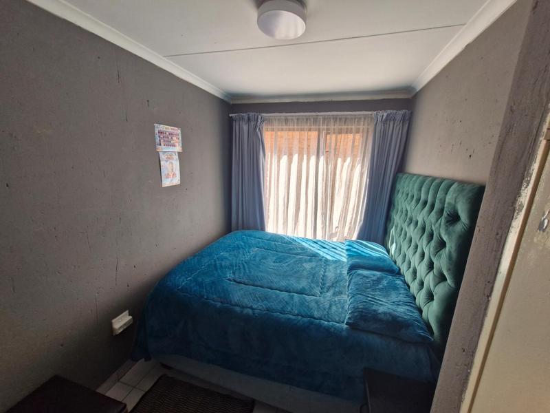 3 Bedroom Property for Sale in Klippoortje Gauteng
