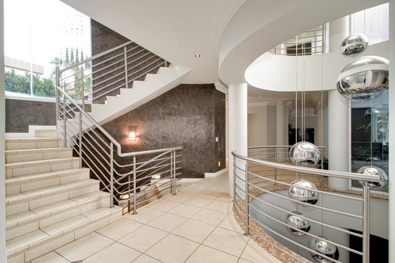 5 Bedroom Property for Sale in Dainfern Golf Estate Gauteng