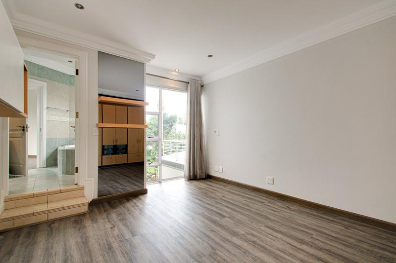 5 Bedroom Property for Sale in Dainfern Golf Estate Gauteng