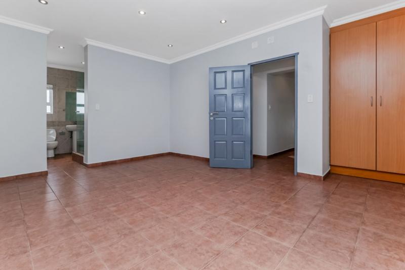 5 Bedroom Property for Sale in Dainfern Golf Estate Gauteng