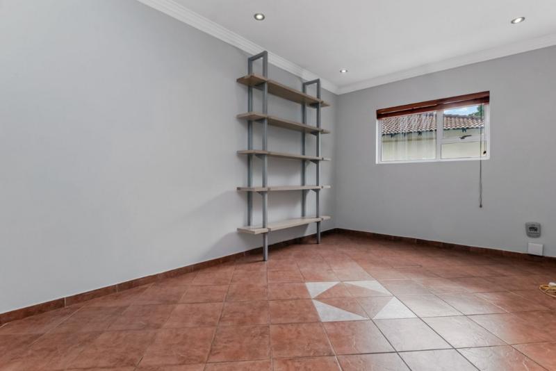 5 Bedroom Property for Sale in Dainfern Golf Estate Gauteng